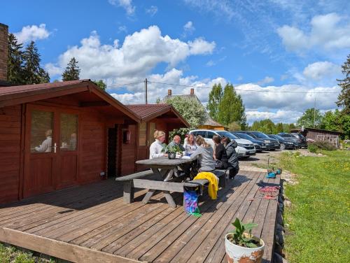 Päikesekivi Keskus (Paikesekivi Keskus) in Valma