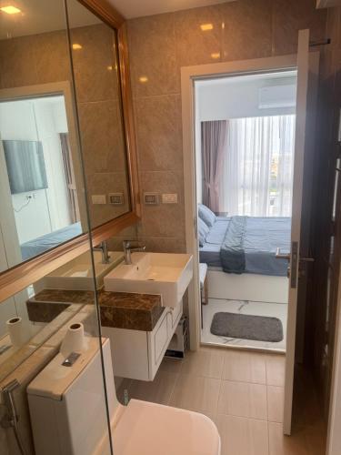 Pattaya Empire Tower Suite - Luxe 1BR near the Beach 4-Star Guesthouse suite