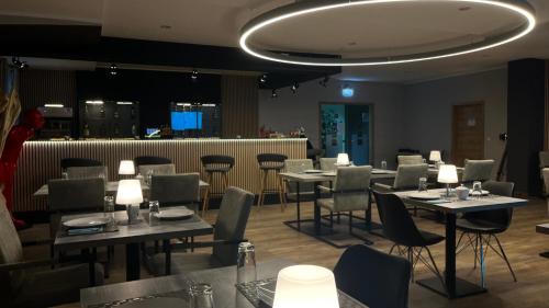 레스토랑, VitaLounge Sports & Spa Hotel in 겔센키르첸 시티 센터