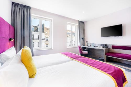Marivaux Hotel Room Type - Standard Double or Twin Room