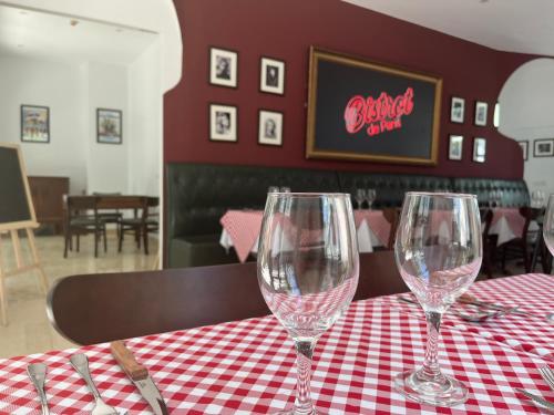 BISTROT DE PARIS HOTEL & FRENCH CUISINE - 레스토랑