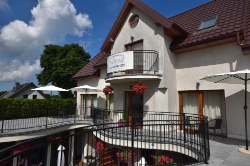Willa Morski Raj - Pokoje i Apartamenty