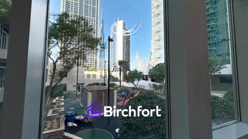 Birchfort- Downtown Living with Burj Khalifa View, Дубай