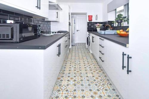 Stylish 3bedroom near Stoke-on-Trent hospital in Hartshill