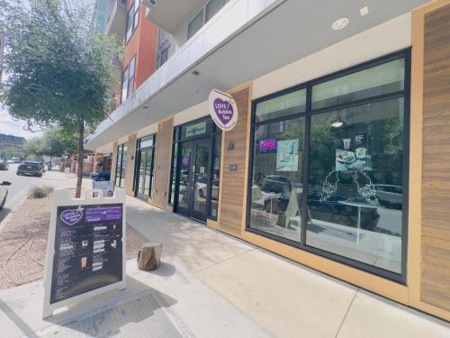 Sentral East Austin at 1614 E Sixth – Austin, TX