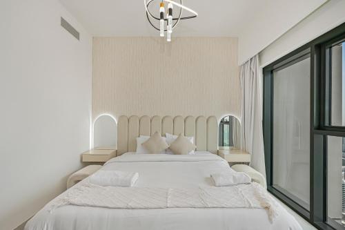 Downtown Dubai 2BR Balcony with Burj Views, Dubaj (fotografie 7)