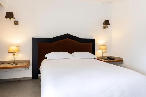 1 queen bed