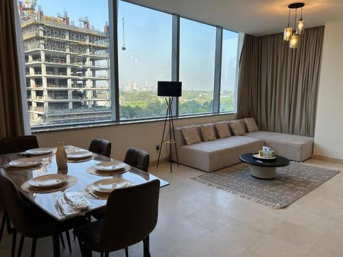 Luxury 2-Bedroom Apartment in Difc , Skyline Views, Dubai (photo 4)