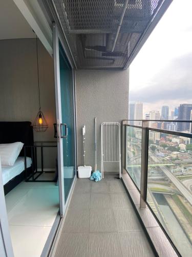 Summer Suites KLCC by Angel - image 6