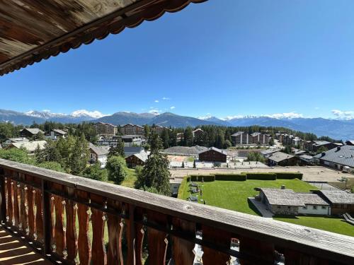 周邊環境, Vue panoramique, Piscine, Spa, Ski in-out & Golf à l'hôtel de l'Etrier à Crans-Montana (Vue panoramique, Piscine, Spa, Ski in-out & Golf a l'hotel de l'Etrier a Crans-Montana) in 克蘭斯蒙塔納