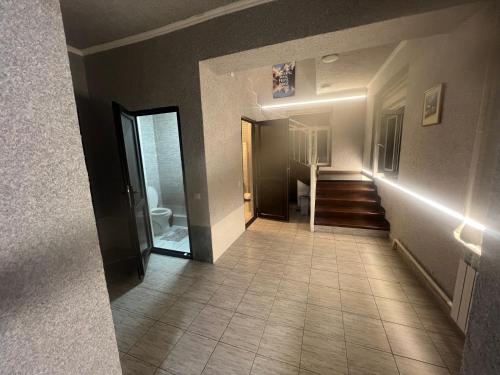 Shared room, mixed dormitory, 8 guests
