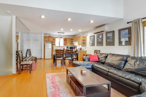 Community Indoor Pool Tannersville Townhome in Tannersville, USA