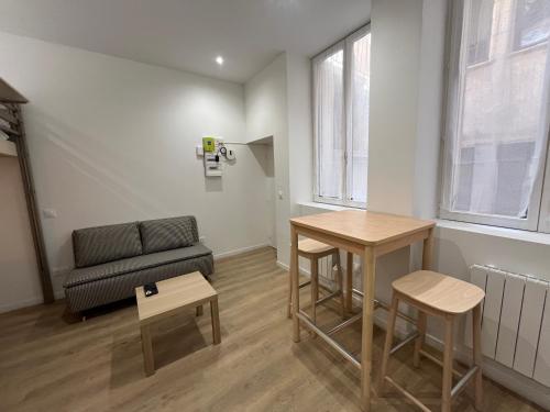 Studio rénové, au cœur du Vieux Lyon, Lyon (fotografie 2)