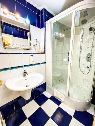 Zuhanyzó, Lovely Garden 100m2 apartment in Salajka