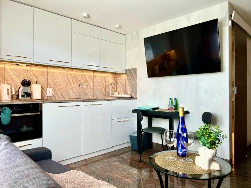 North Nest Luxury Suites in Orunia