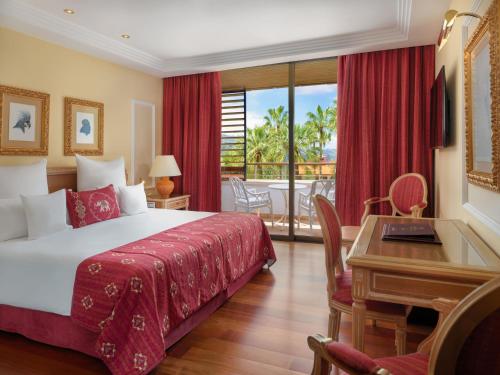 1 queen bed