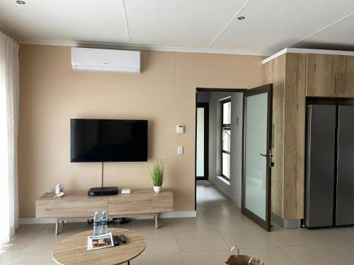 The Onyx Luxury Apartment - image 3
