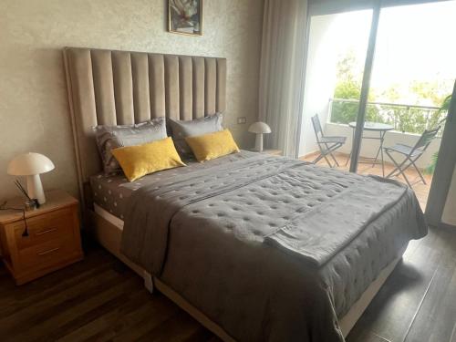 Riviera Escape - Appart Neuf Climatisé avec Balcon à Maarif Anfa, Casablanca (fotografie 6)