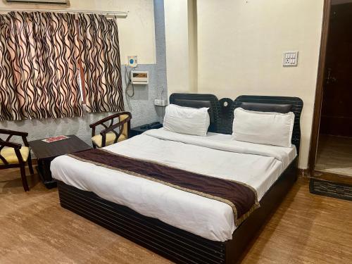 Hotel Dev Palace, Badrinath road, Tapovan- Rishikesh in บาดรินารถ