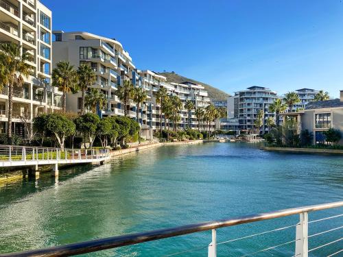 The Marina V&A Waterfront by Smart City Stays - image 6