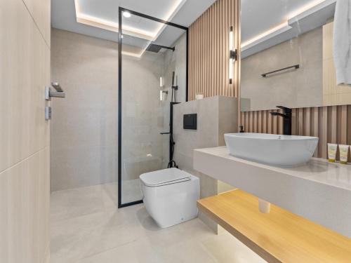 Fully refurbished 2bedroom Steps from Burj Khalifa, Dubai (photo 6)
