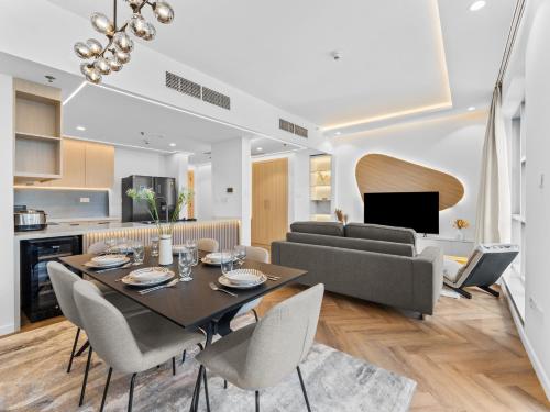 Fully refurbished 2bedroom Steps from Burj Khalifa, Dubai (photo 3)