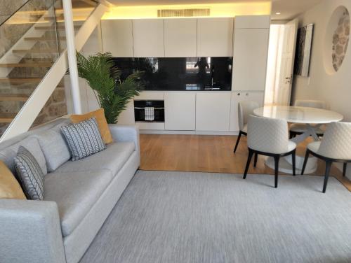 Timeless Elegance Boutique for two, Porto