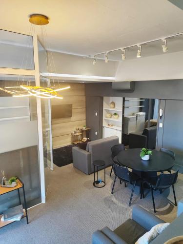 Studio, espaço inteiro (Studio, espaco inteiro) in Borgo