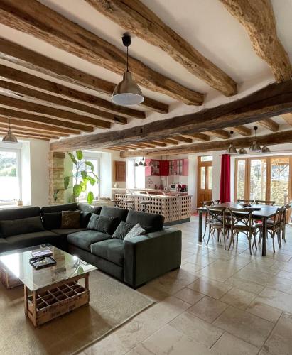 Спільний лаунж/ТБ зона, Gîte La Nuit Étoilée chez Champagne Mathelin (Gite La Nuit Etoilee chez Champagne Mathelin) in Іль-ле-Вілленой