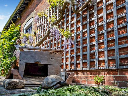 Facilities, 1 Bed in Cowes IC084 in Cowes South and Northwood