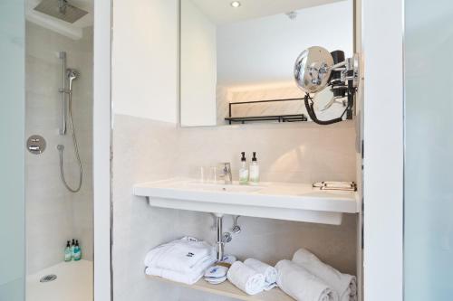 Invisa Hotel Es Pla - Adults Only - image 3
