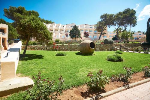Invisa Hotel Club Cala Blanca - image 3