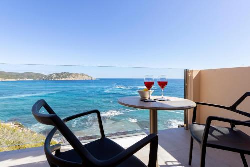 Invisa Hotel Club Cala Verde - image 12
