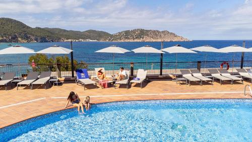 Invisa Hotel Club Cala Verde - image 2