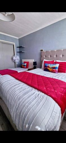 Spacious and Stylish Home, perfect for groups Tilbury in Tilbury