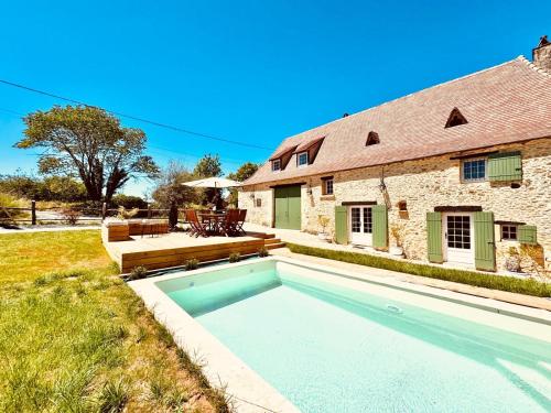 Clos César, Maison de charme rénovée (Clos Cesar, Maison de charme renovee) in Sainte-Alvere