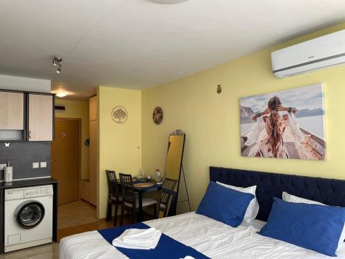 Blue Orchid Studio near airport & free parking, Sofia (Foto 5)