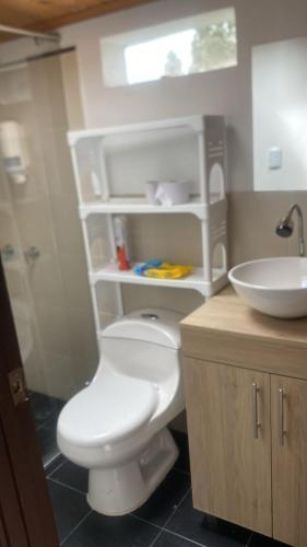 3 bedrooms, 8 beds