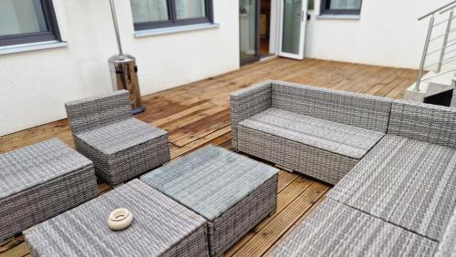 AUXBRG - 4 Zimmer, XL Wasserbett, 65 Zoll TV, XL Terrasse, Augsburg (fotografie 9)