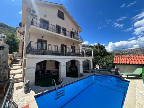 Sunny Days Villa - Shkoder