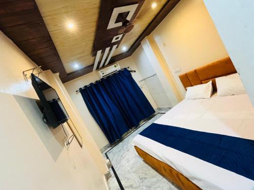 The Kashi Dham P Guest House