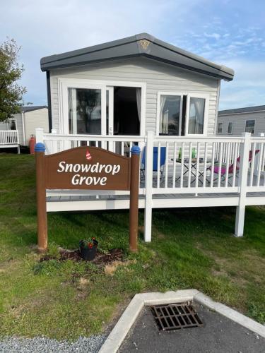 Snowdrop Caravan