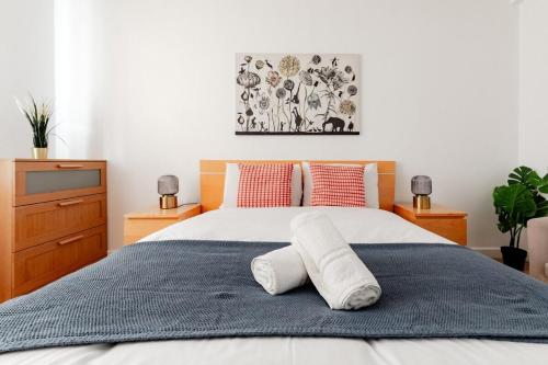 The Hyde Park Retreat - Stylish 2BR Family Apt. - image 10