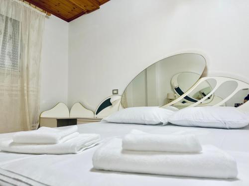 Soer Apartment - Tirana Center Veranda & Comfort - image 4