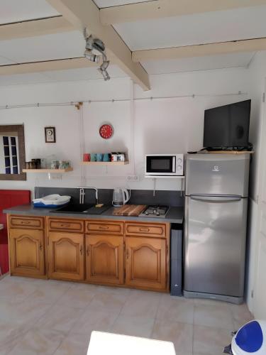 Kitchen, Gites citadin avec jardin arbore in Rue de Rouen