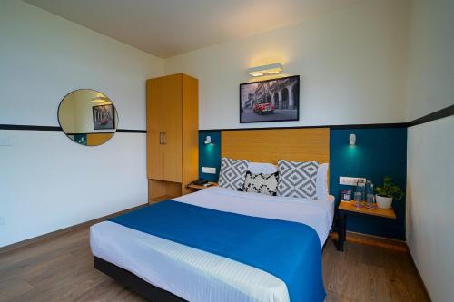 room detail thumbnail 1