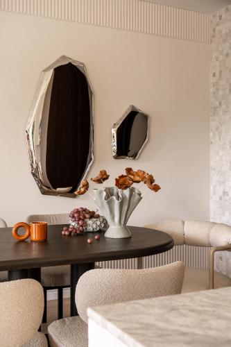 JURATA LIDO EXECUTIVE SUITE by JWPM