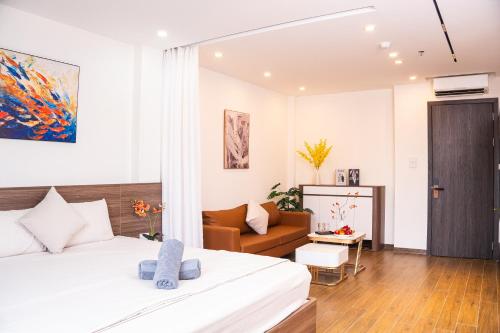 East West Apartment Hanoi
