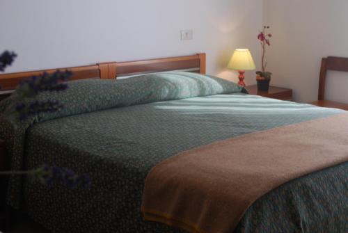 Single Room with Shared Bathroom
