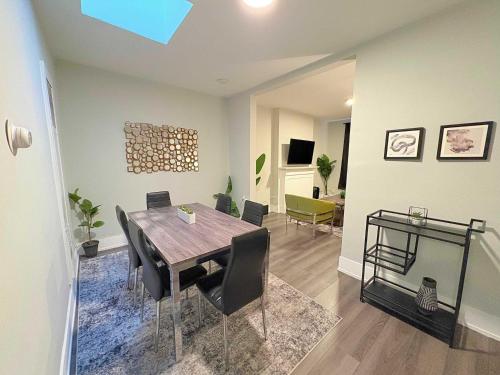Chic 3BR Hideout in Lincoln Park - Lincoln 3 in Lincoln Park
